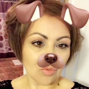 Meet your Posher, Yolanda